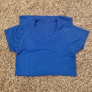RARE Royal blue Lululemon swiftly tech short sleeve in size 2